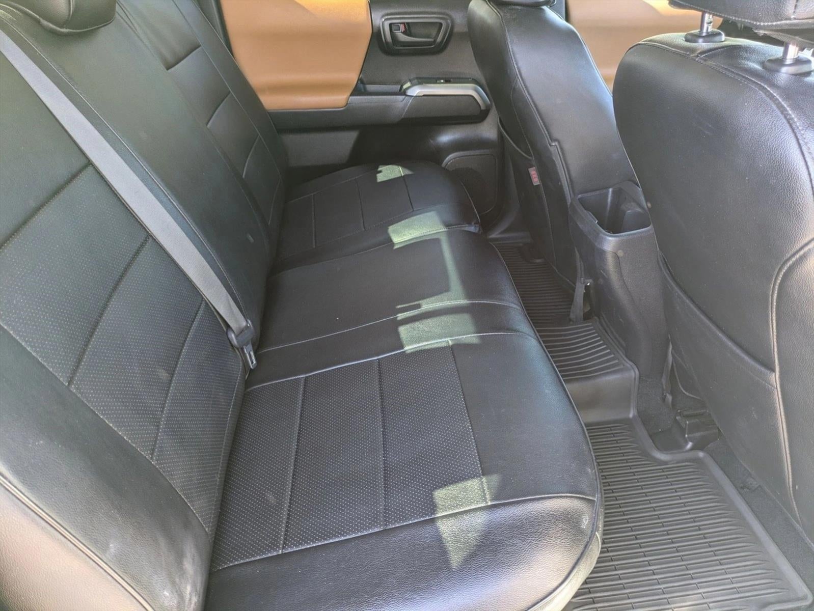 2020 Toyota Tacoma 2WD 2WD SR5 Double Cab 5' Bed V6 AT (GS)