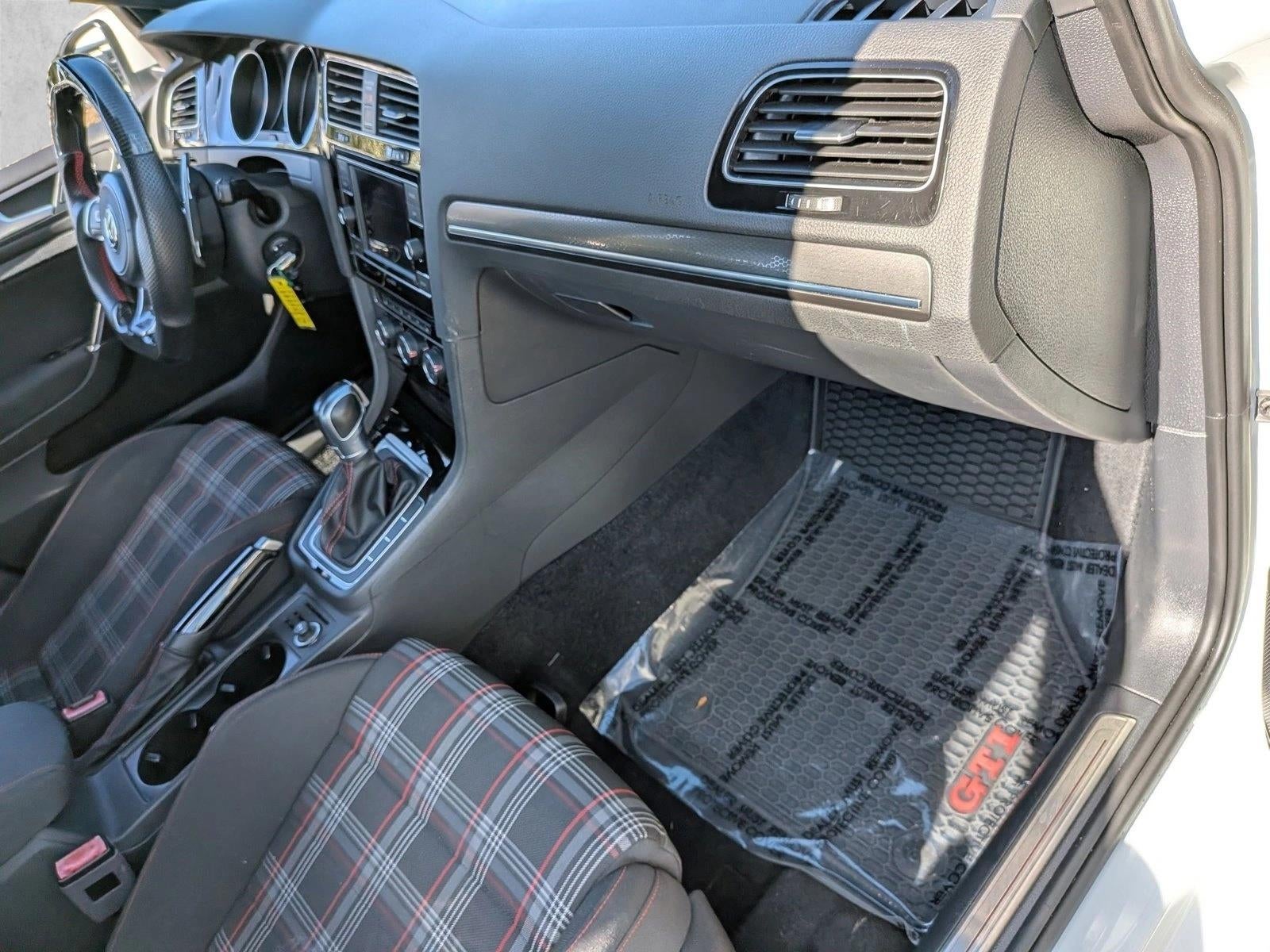 2018 Volkswagen Golf GTI 2.0T S DSG