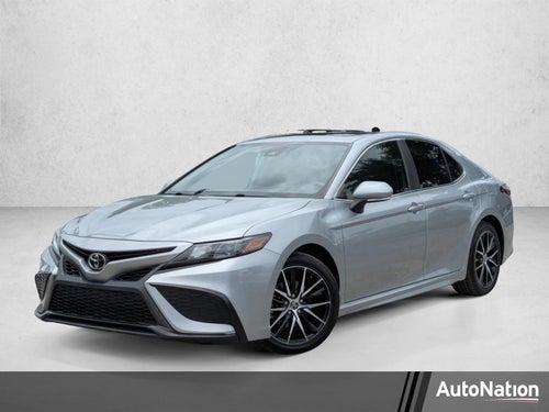 2022 Toyota Camry SE Auto (SE)