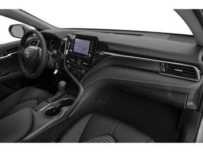 2022 Toyota Camry SE Auto (SE)