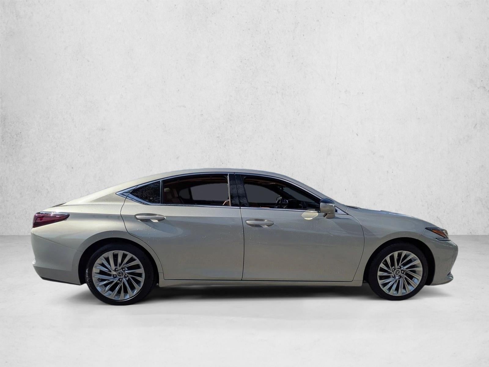 2022 Lexus ES 350 Ultra Luxury FWD