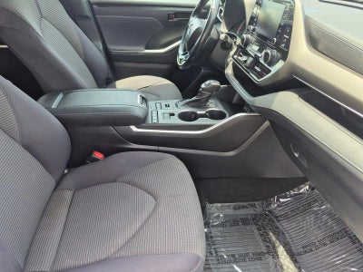 2021 Toyota Highlander LE AWD (Natl)