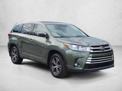 2018 Toyota Highlander LE Plus V6 FWD (SE)