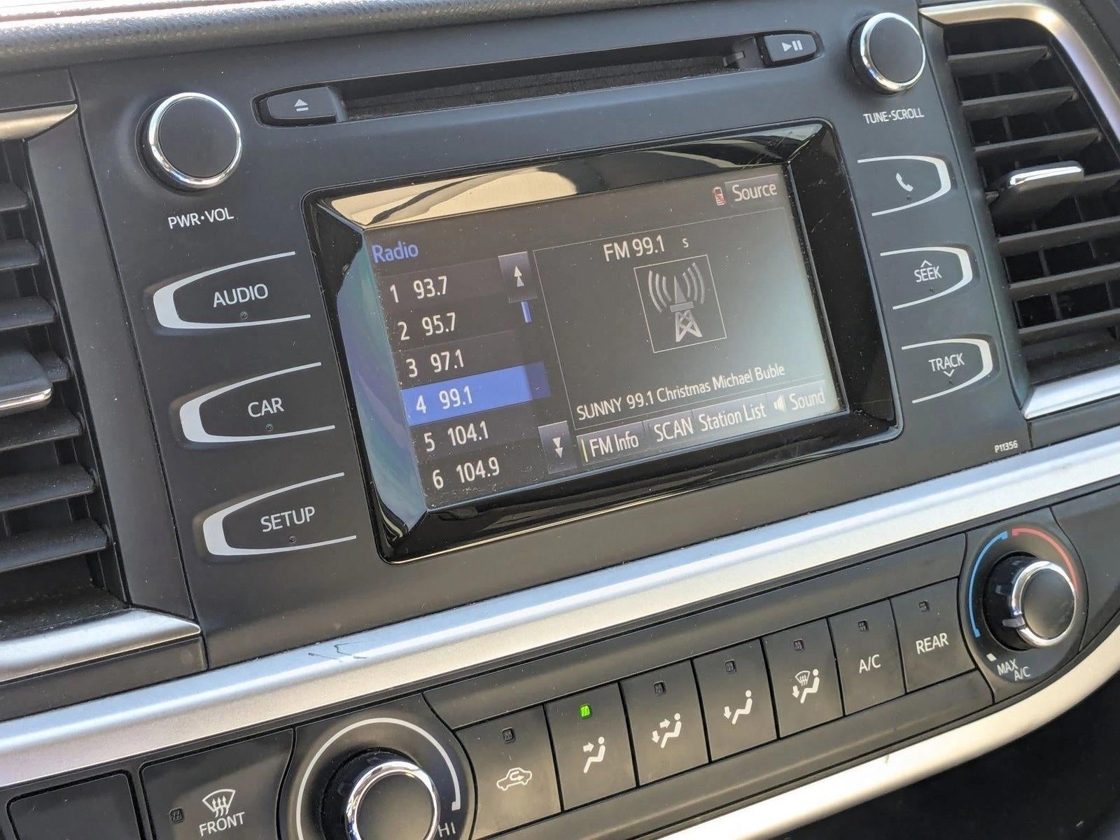 2017 Toyota Highlander LE V6 FWD (GS)