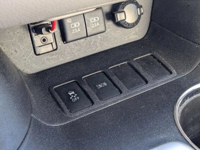 2017 Toyota Highlander LE V6 FWD (GS)