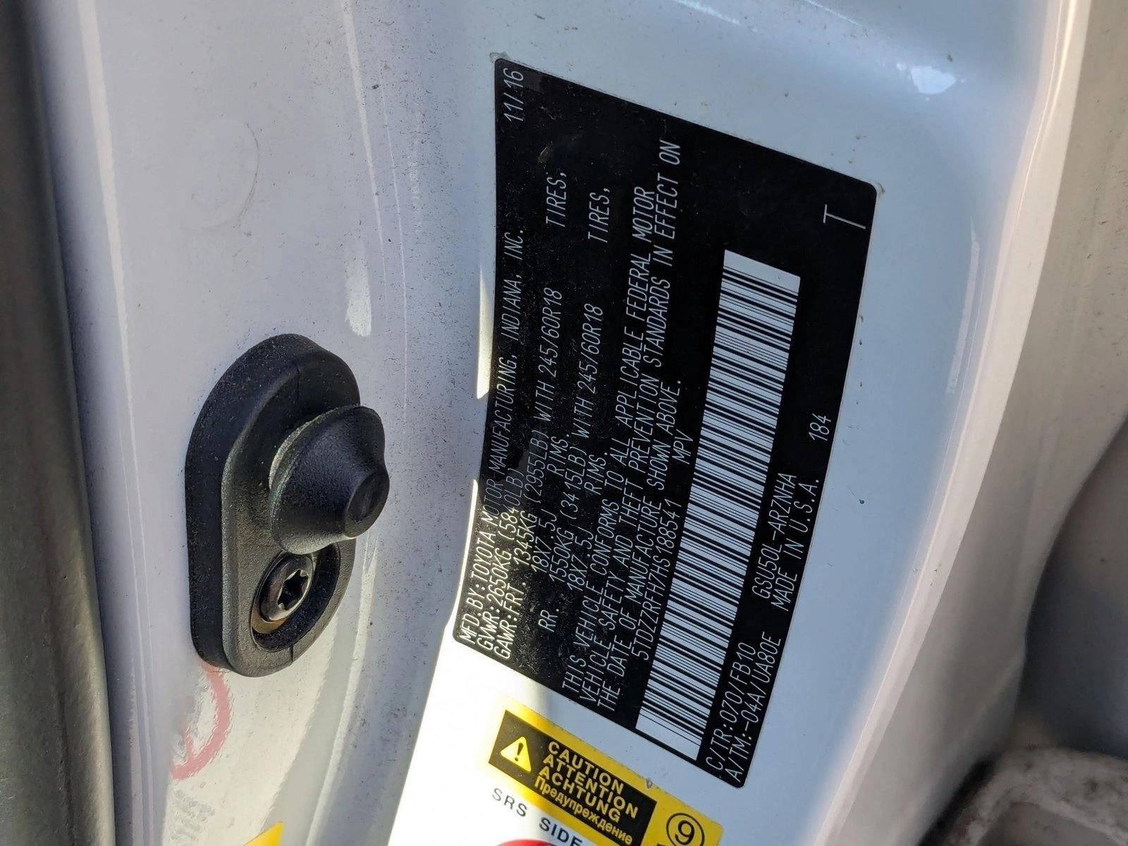 2017 Toyota Highlander LE V6 FWD (GS)