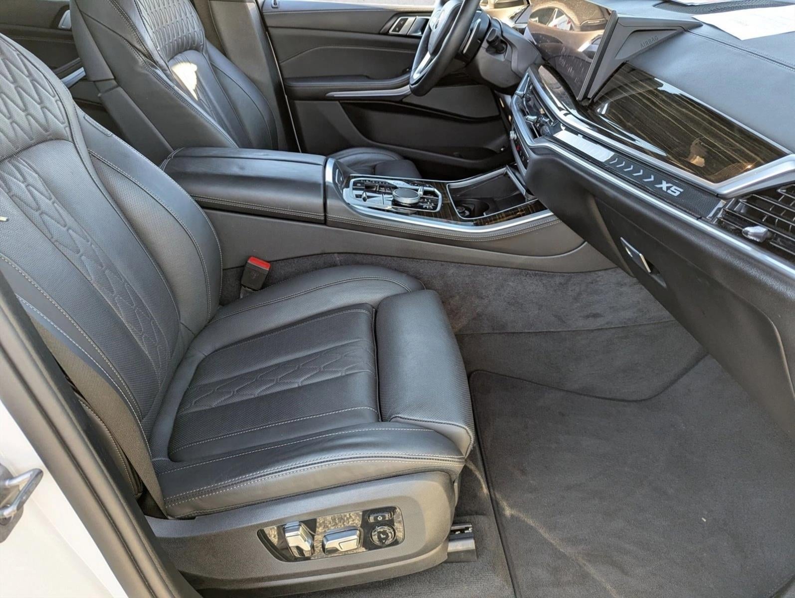 2025 BMW X5 xDrive50e Plug-In Hybrid