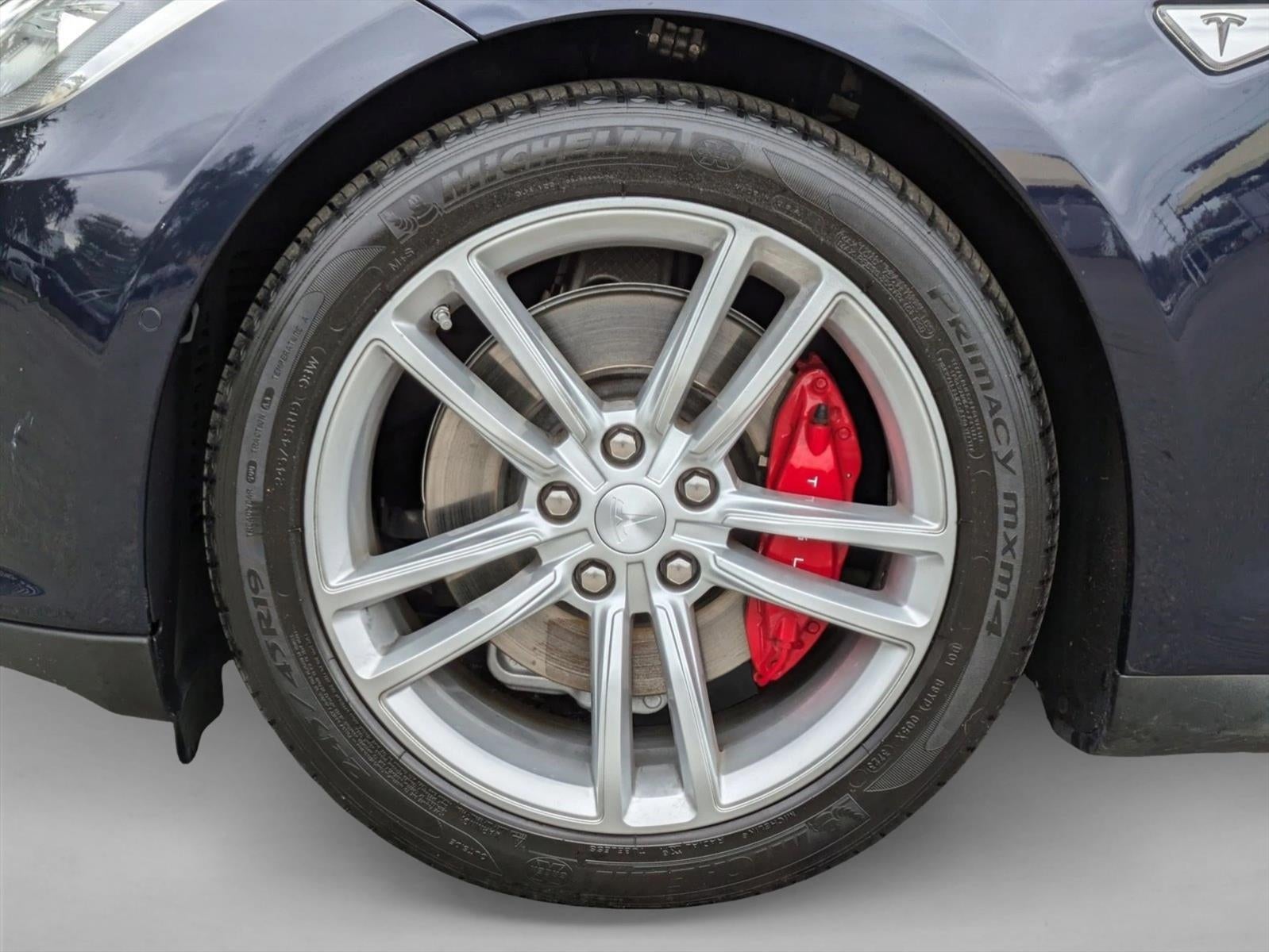 2015 Tesla Model S 4dr Sdn AWD 85D