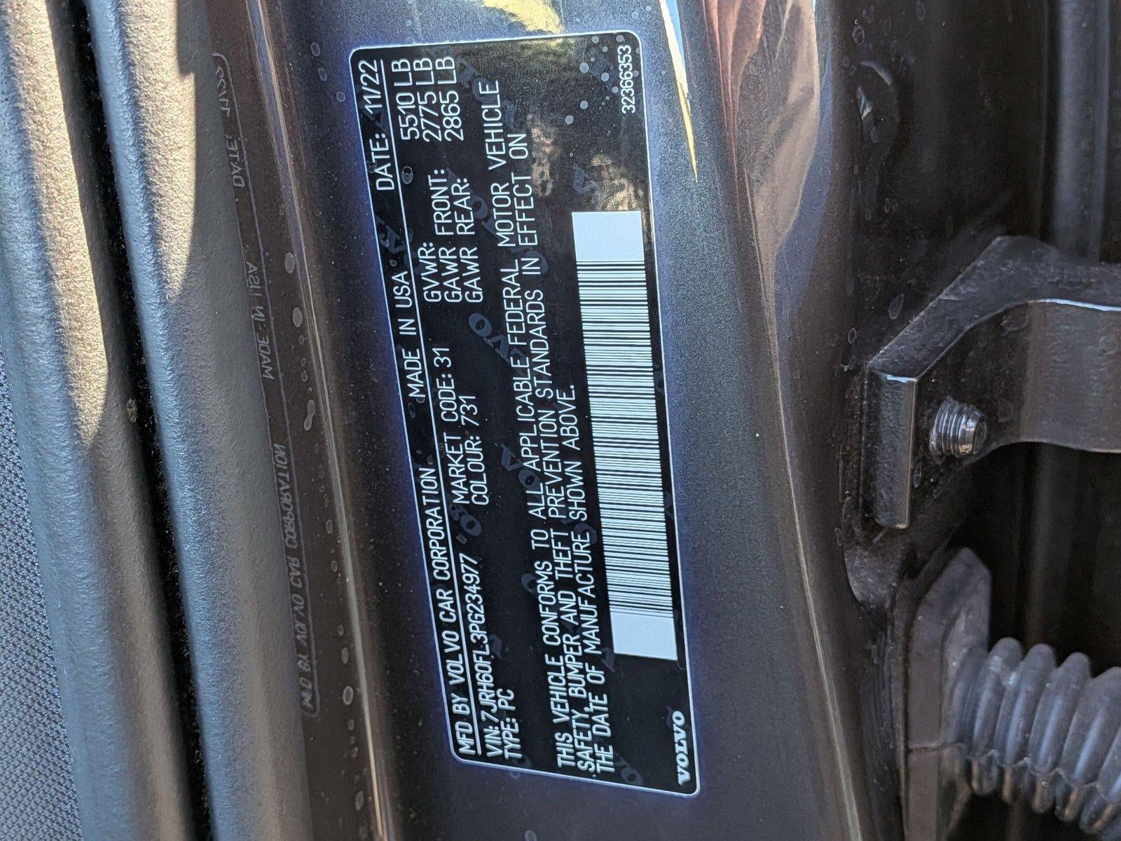 2023 Volvo S60 Recharge Plug-In Hybrid T8 eAWD PHEV Plus Dark Theme