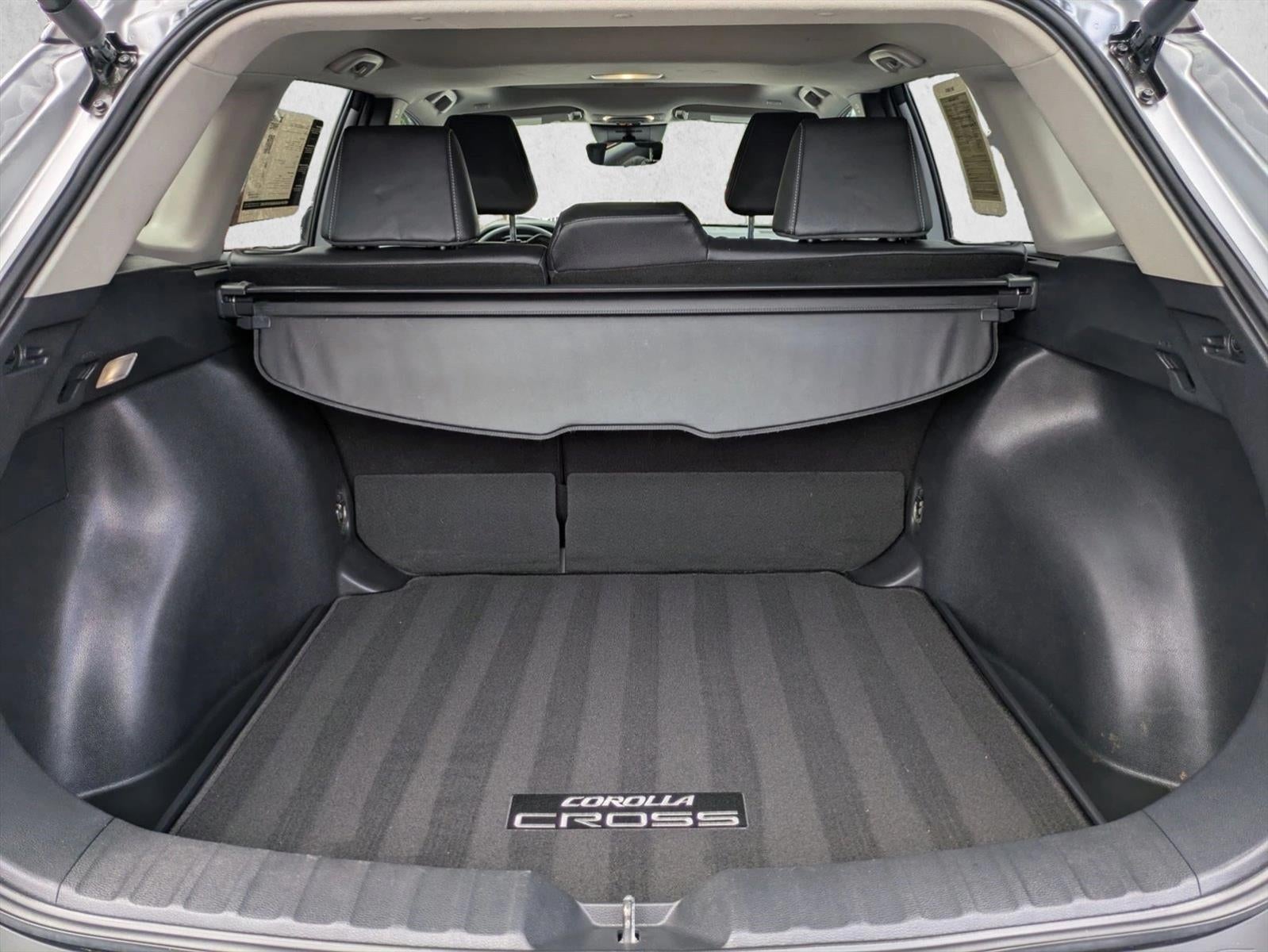 2025 Toyota Corolla Cross XLE 2WD (Natl)