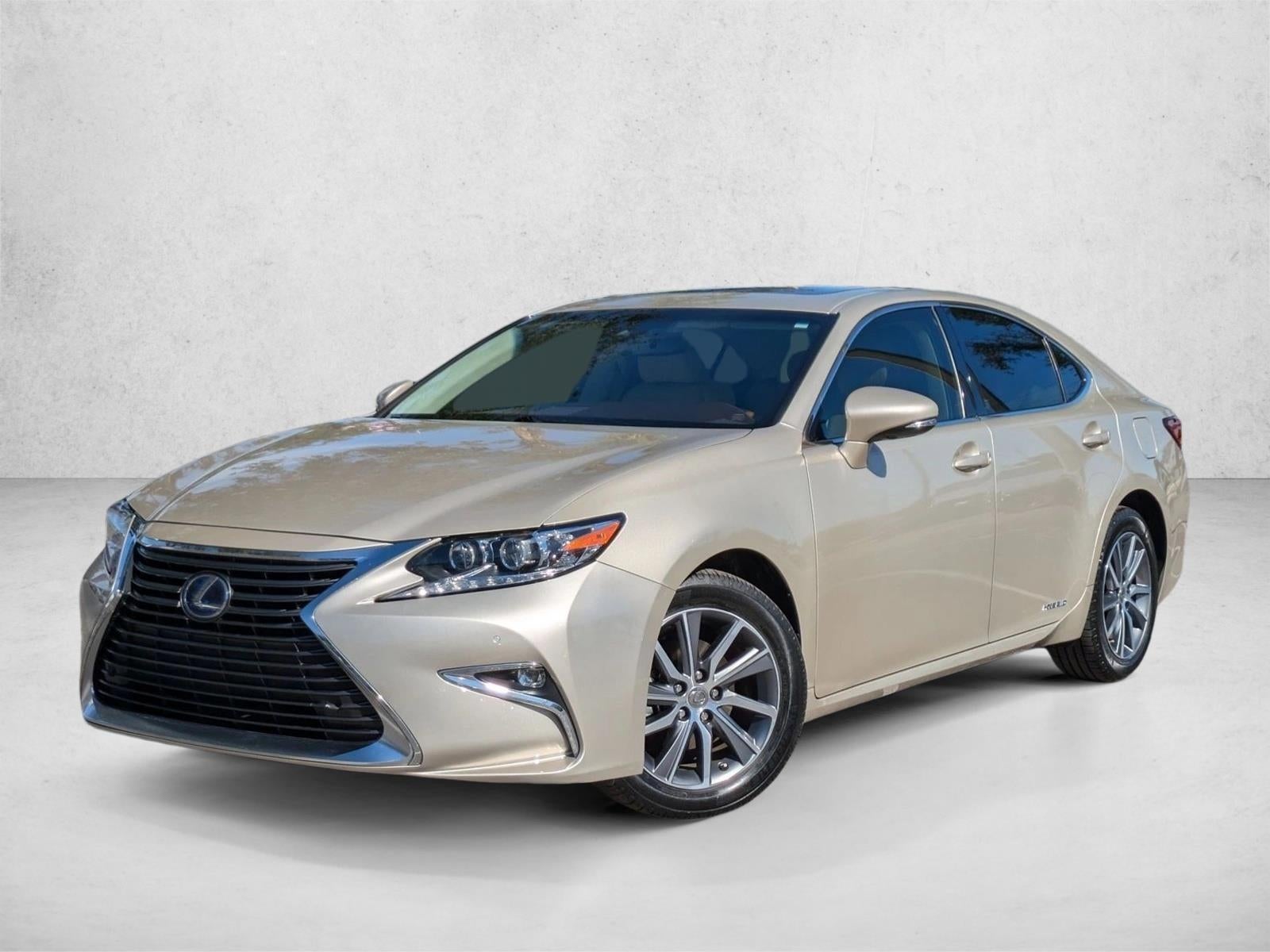 2017 Lexus ES 300h FWD