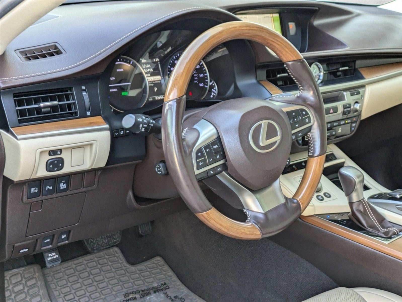 2017 Lexus ES 300h FWD