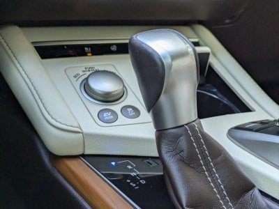 2017 Lexus ES 300h FWD