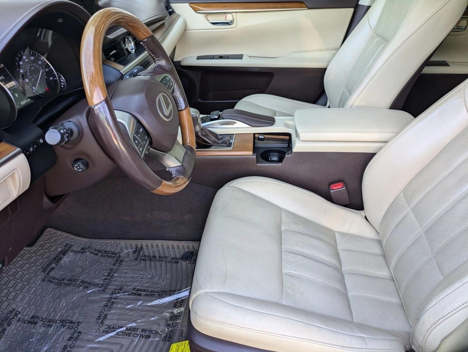 2017 Lexus ES 300h FWD