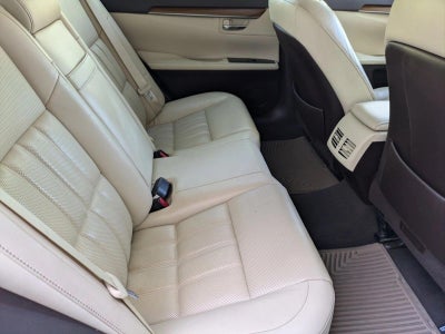 2017 Lexus ES 300h FWD