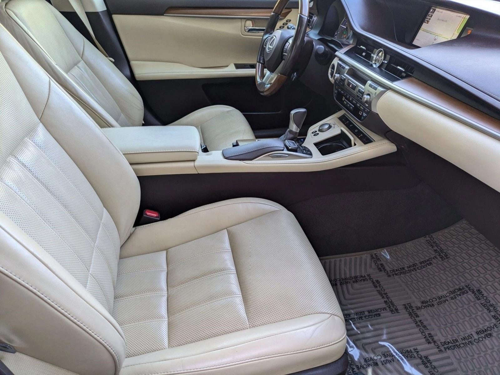 2017 Lexus ES 300h FWD