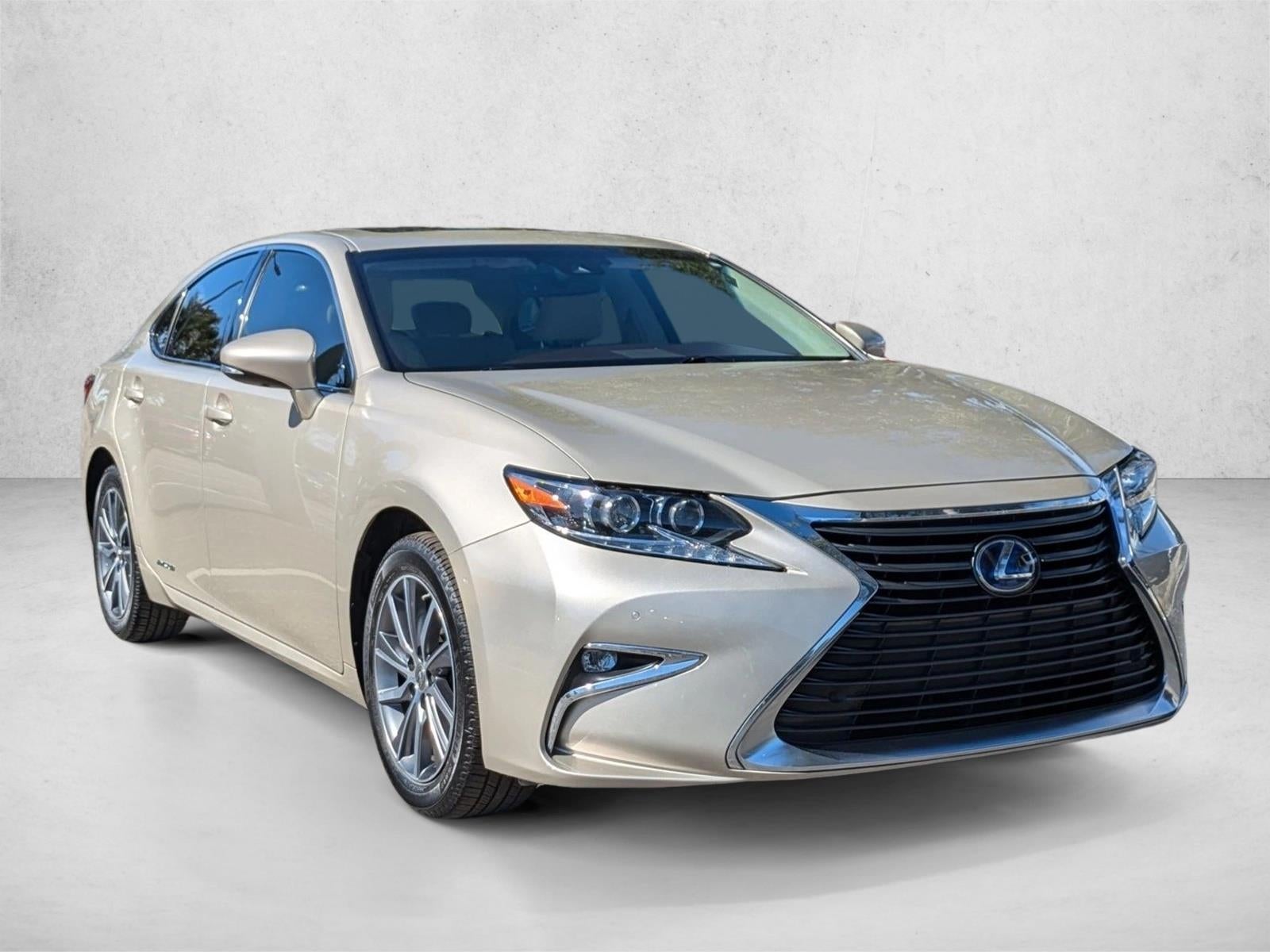 2017 Lexus ES 300h FWD