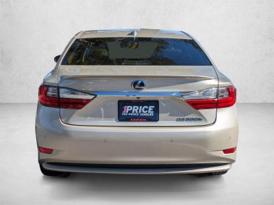 2017 Lexus ES 300h FWD