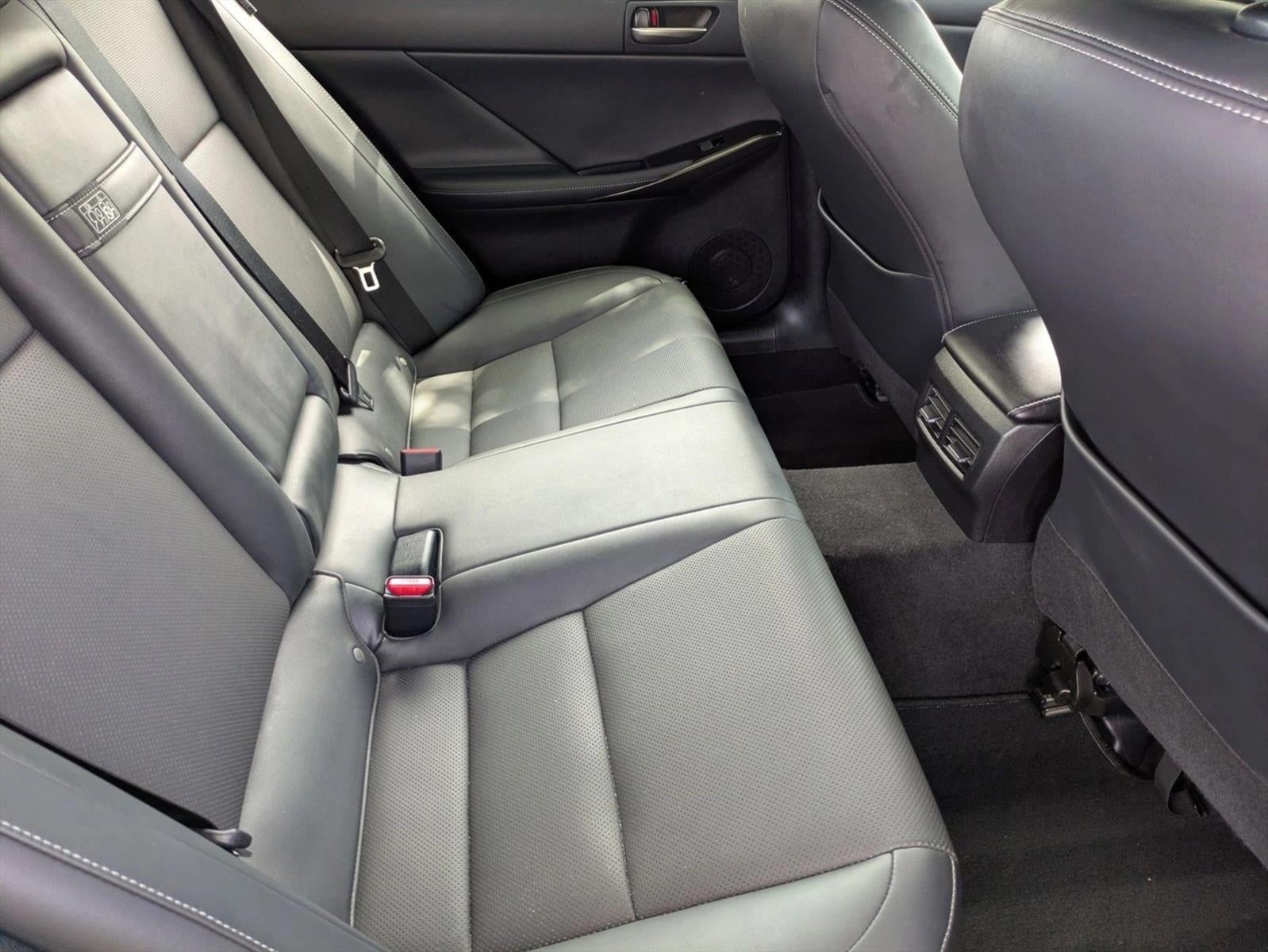 2023 Lexus IS 300 RWD