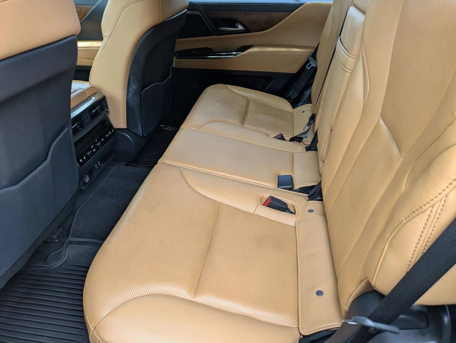 2023 Lexus LX 600 Premium 4WD