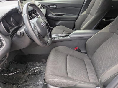 2019 Toyota C-HR XLE FWD (Natl)