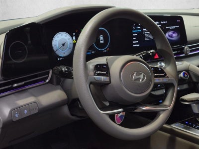 2024 Hyundai ELANTRA SEL IVT