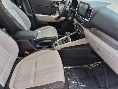 2023 Hyundai VENUE SEL IVT