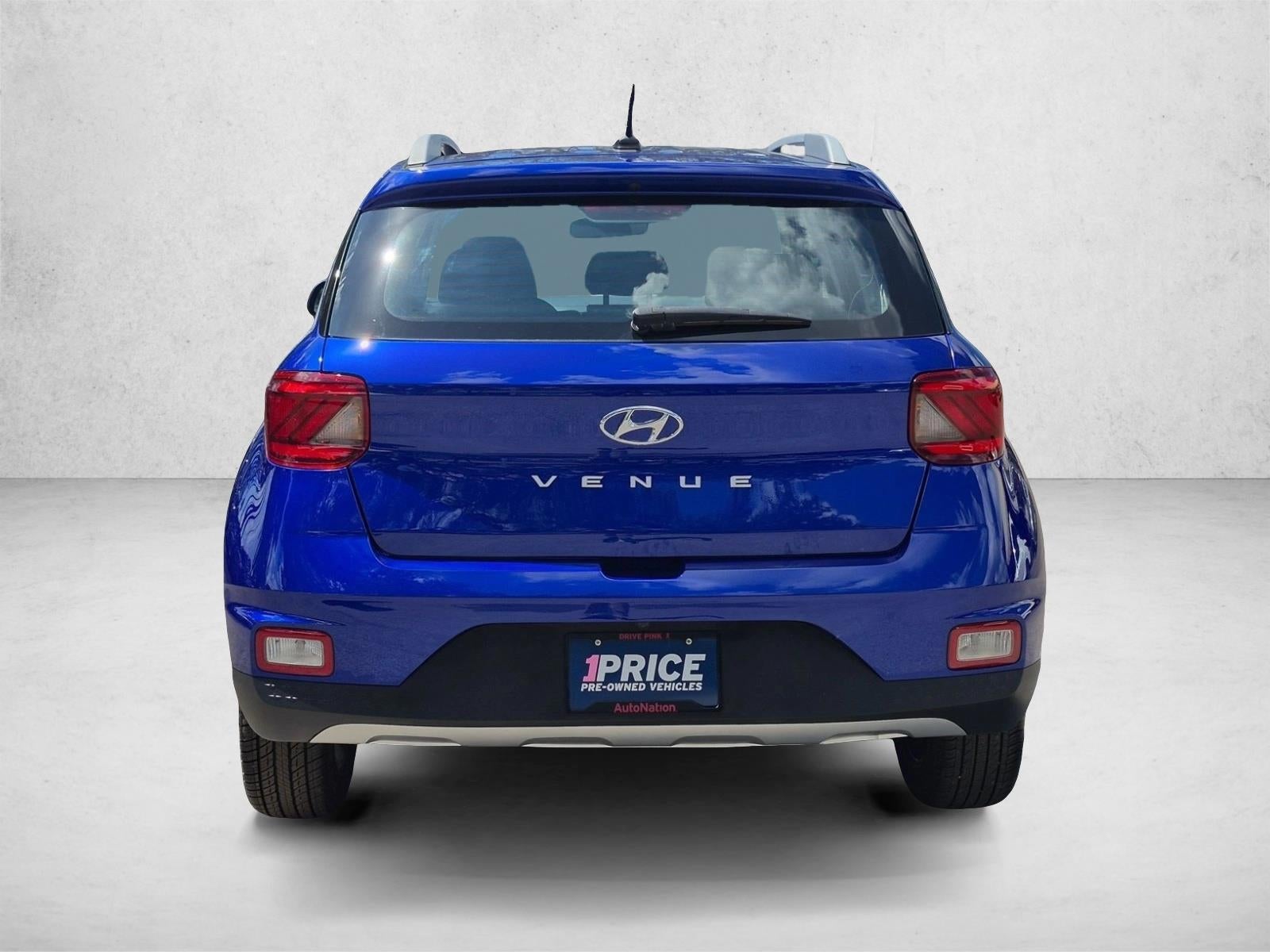 2023 Hyundai VENUE SEL IVT