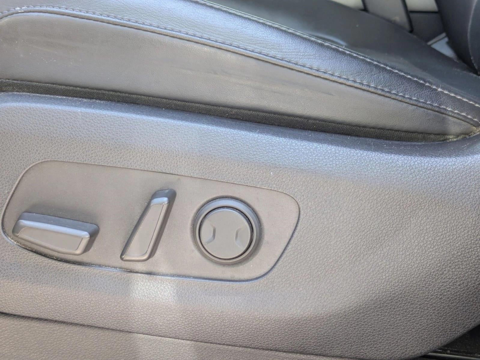 2024 Kia Carnival LX FWD w/Seat Pkg