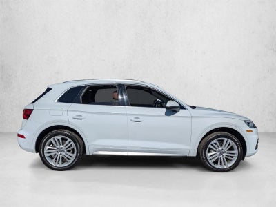 2019 Audi Q5 Premium Plus 45 TFSI quattro
