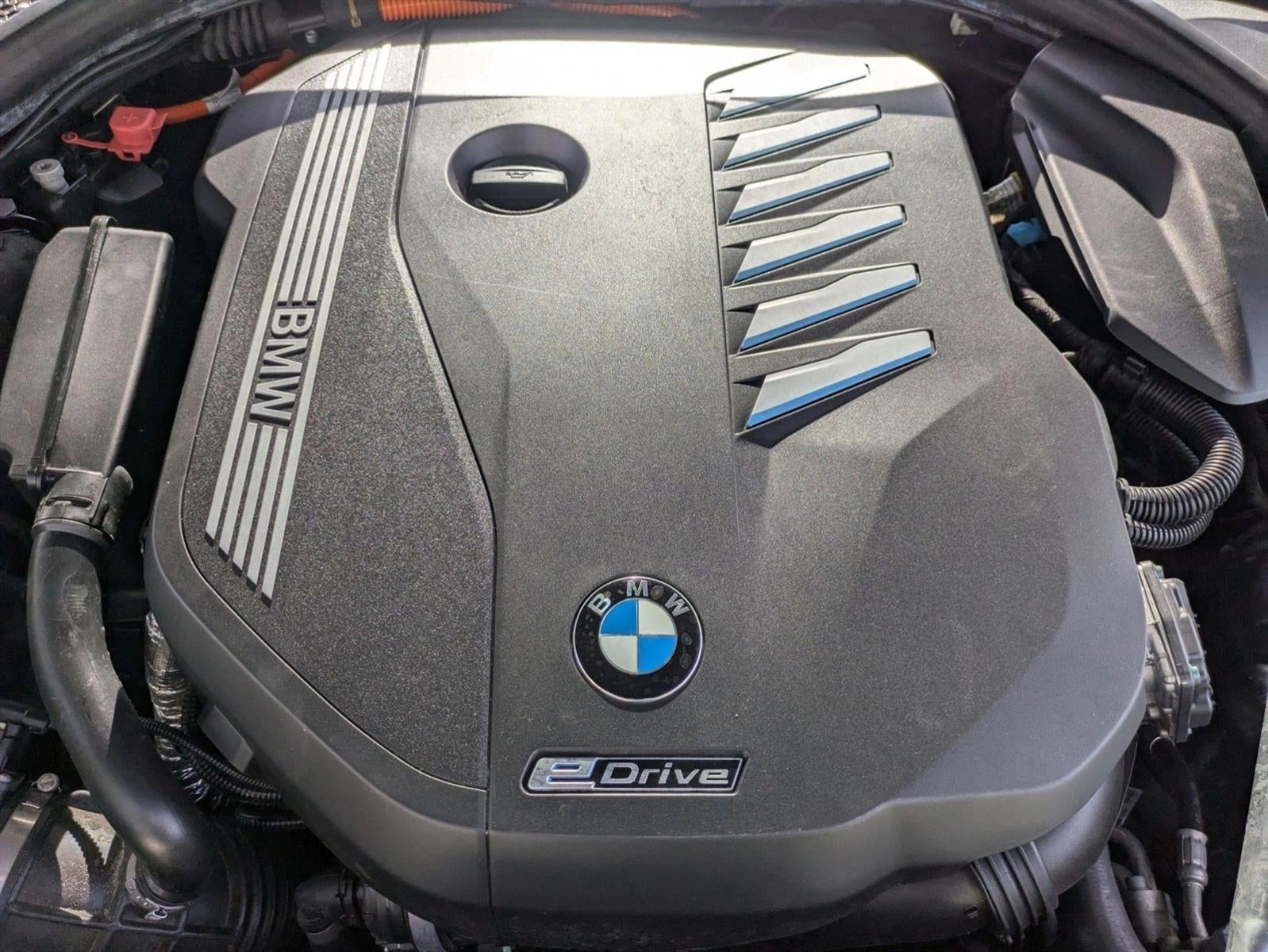 2020 BMW 745e xDrive iPerformance Plug-In Hybrid