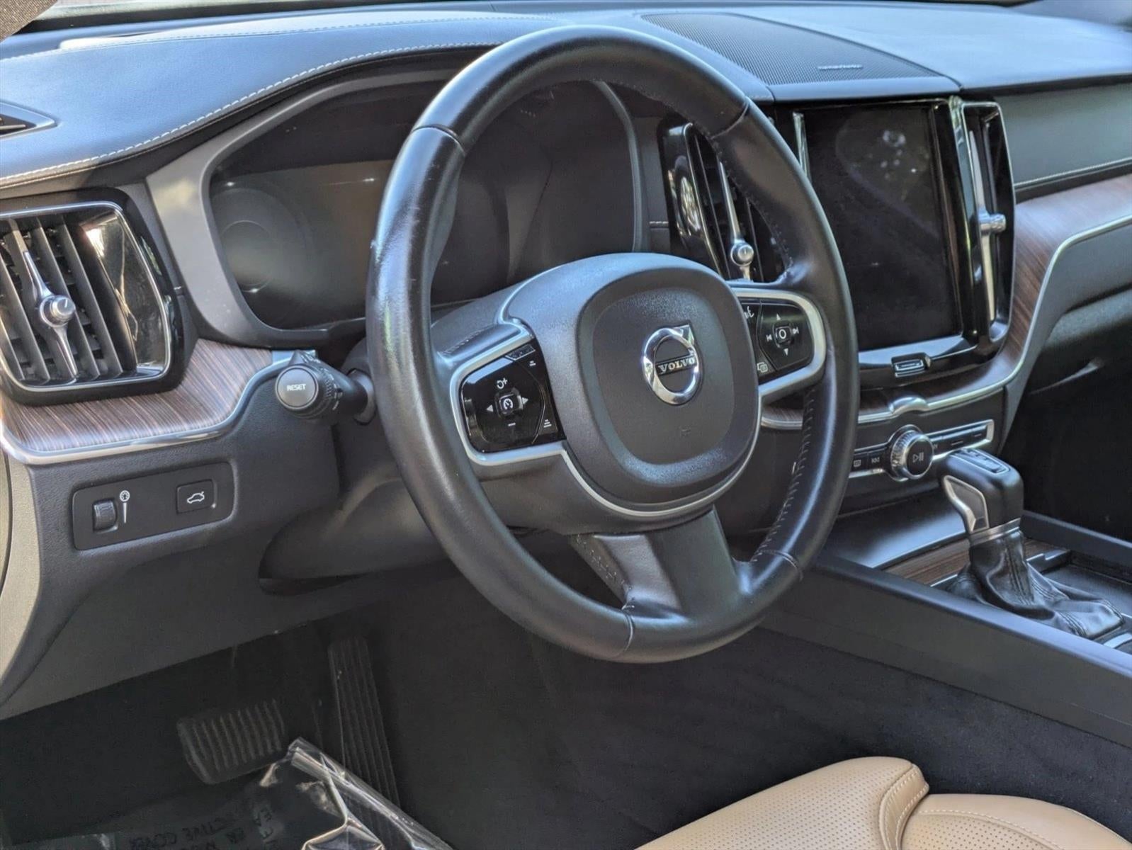 2021 Volvo XC60 T5 FWD Inscription