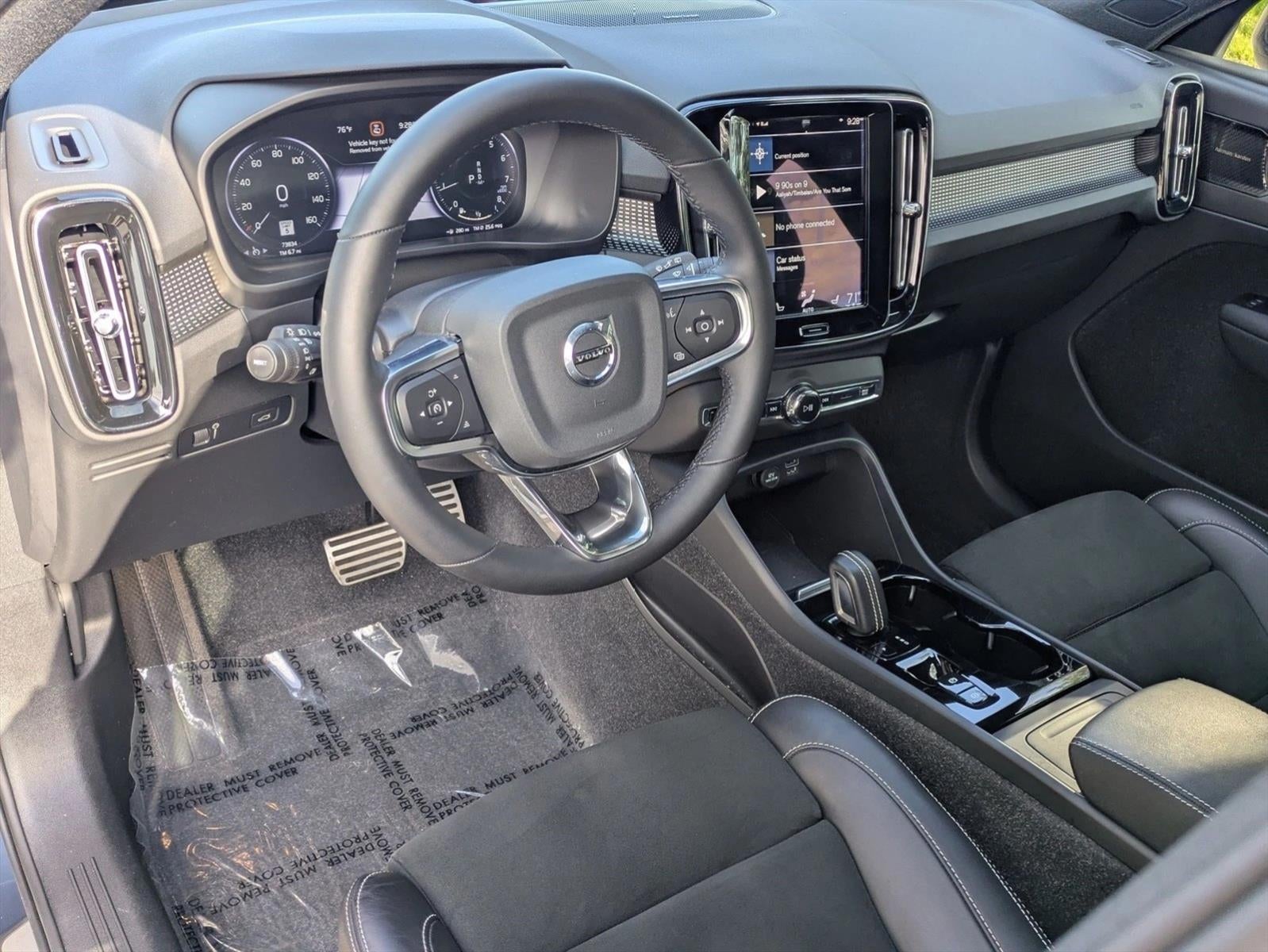 2022 Volvo XC40 T5 AWD R-Design