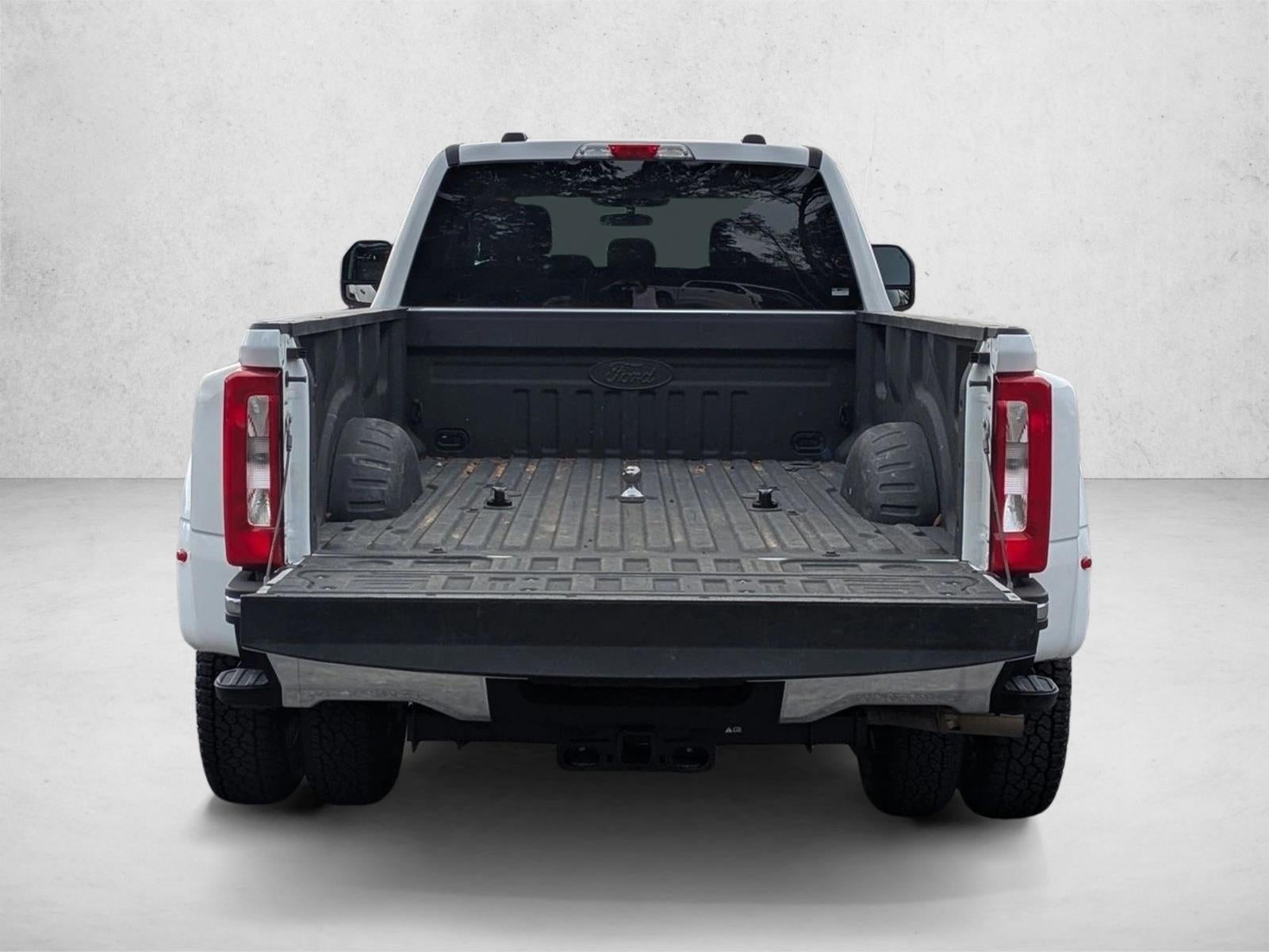 2025 Ford Super Duty F-350 DRW XLT 4WD Crew Cab 8' Box