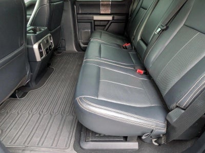 2022 Ford Super Duty F-350 DRW LARIAT 4WD Crew Cab 8' Box