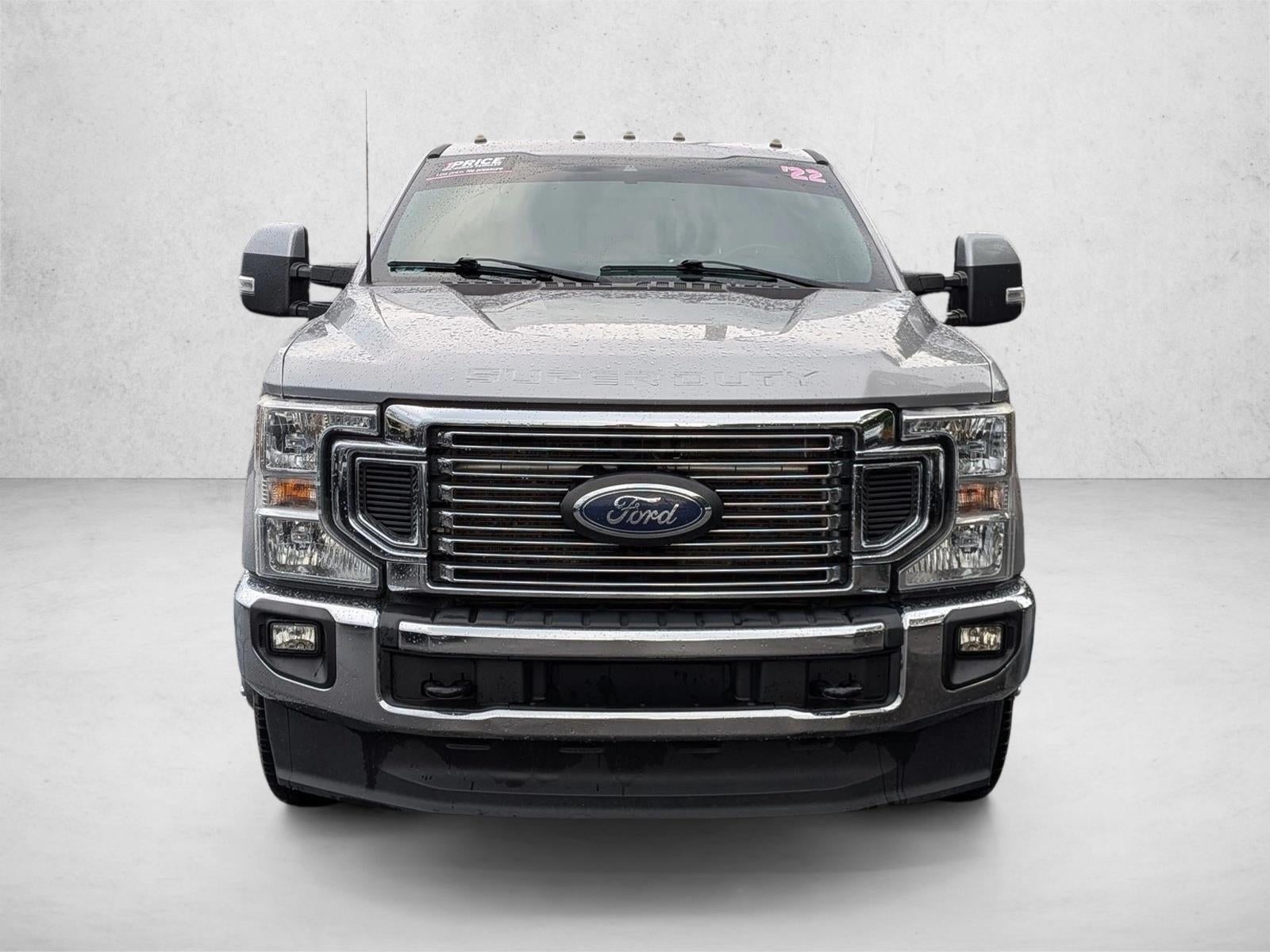 2022 Ford Super Duty F-350 DRW LARIAT 4WD Crew Cab 8' Box