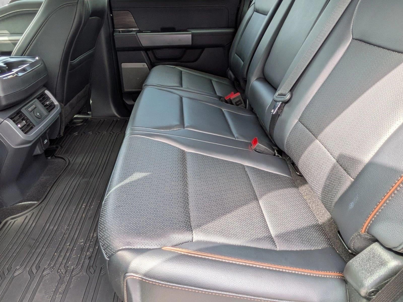 2025 Ford F-150 LARIAT 4WD SuperCrew 5.5' Box