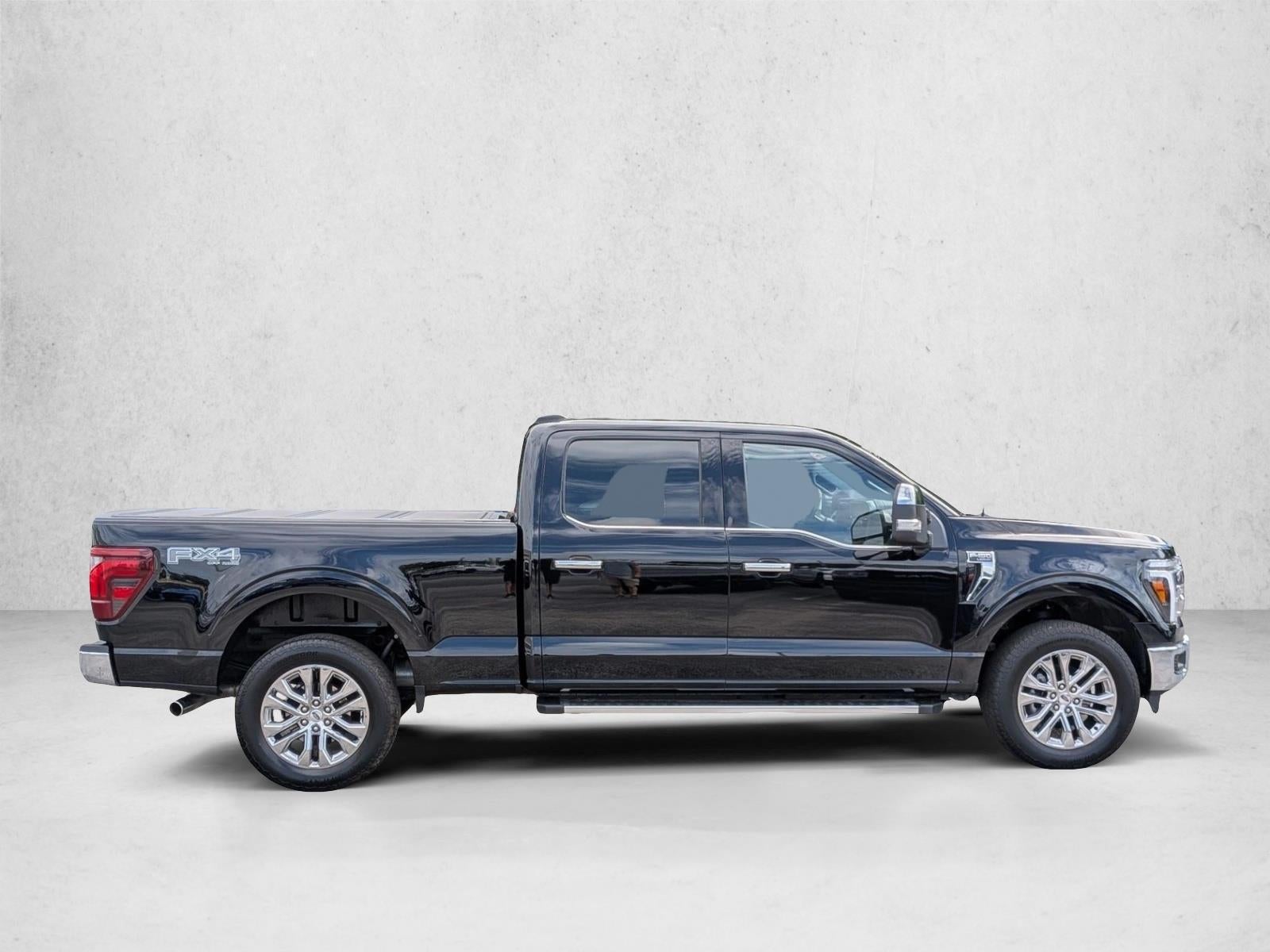 2025 Ford F-150 LARIAT 4WD SuperCrew 5.5' Box