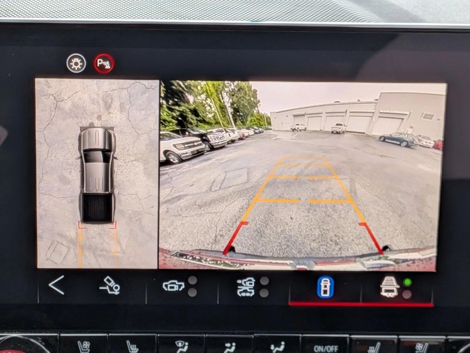 2024 GMC Canyon Crew Cab Short Box 4-Wheel Drive AT4X