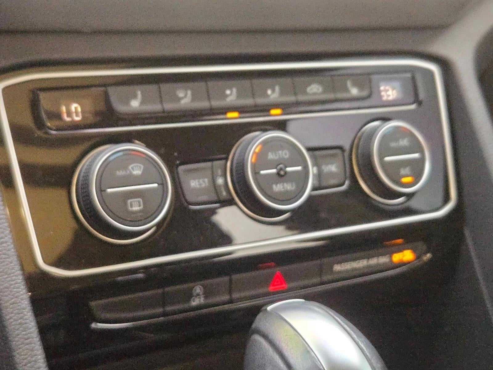 2022 Volkswagen Atlas 2.0T SE w/Technology 4MOTION