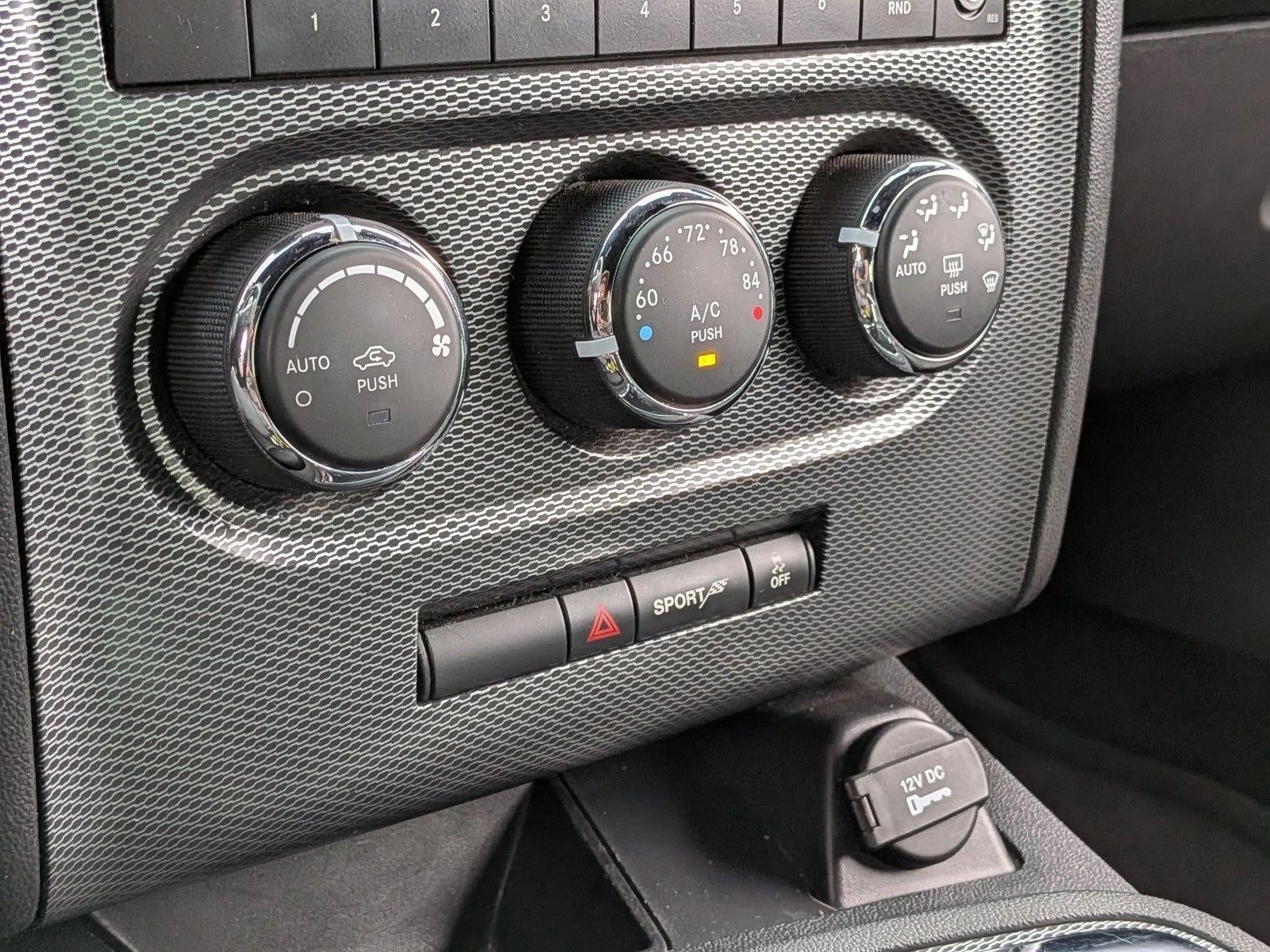 2012 Dodge Challenger 2dr Cpe R/T