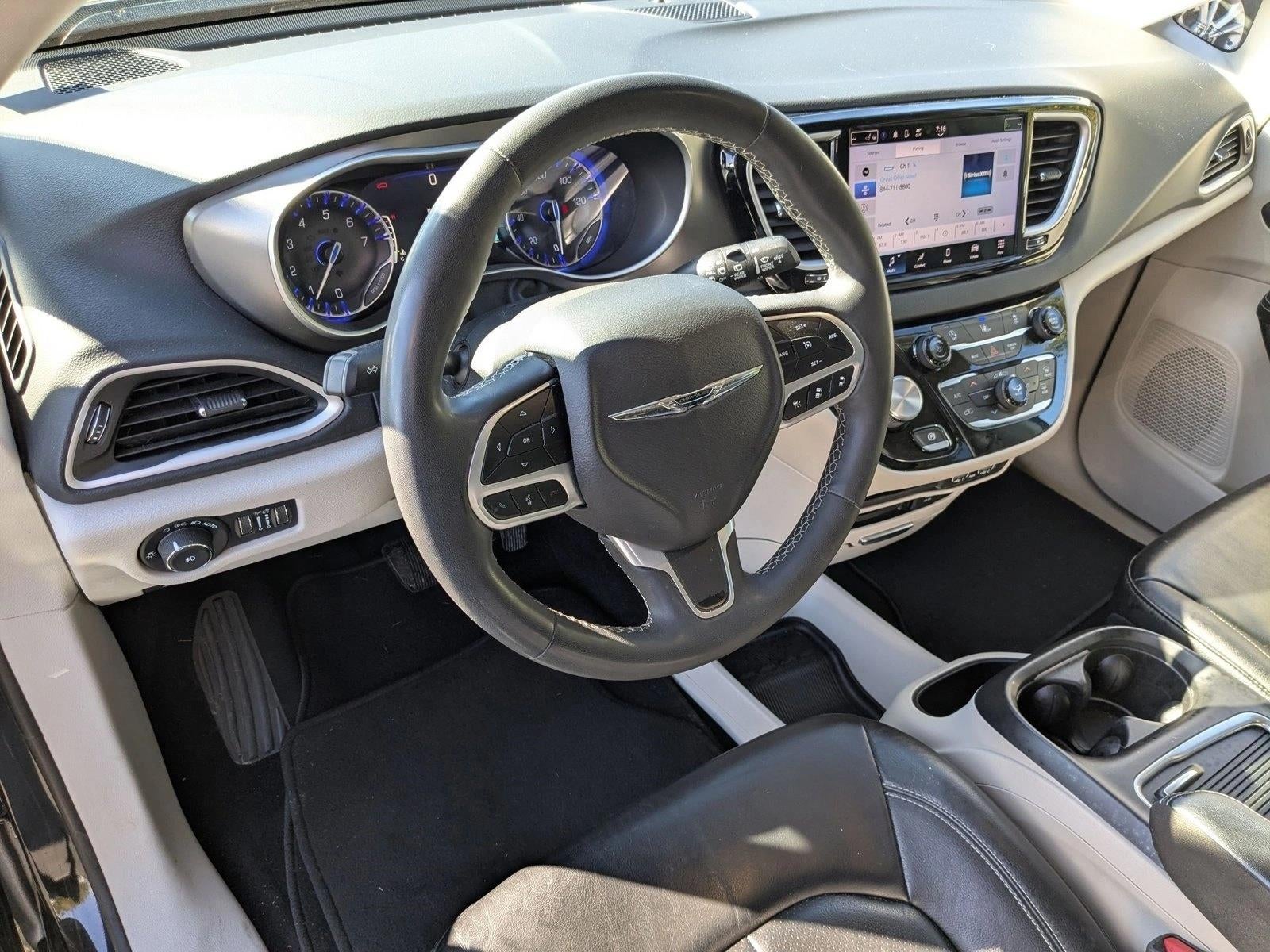 2022 Chrysler Pacifica Touring L FWD