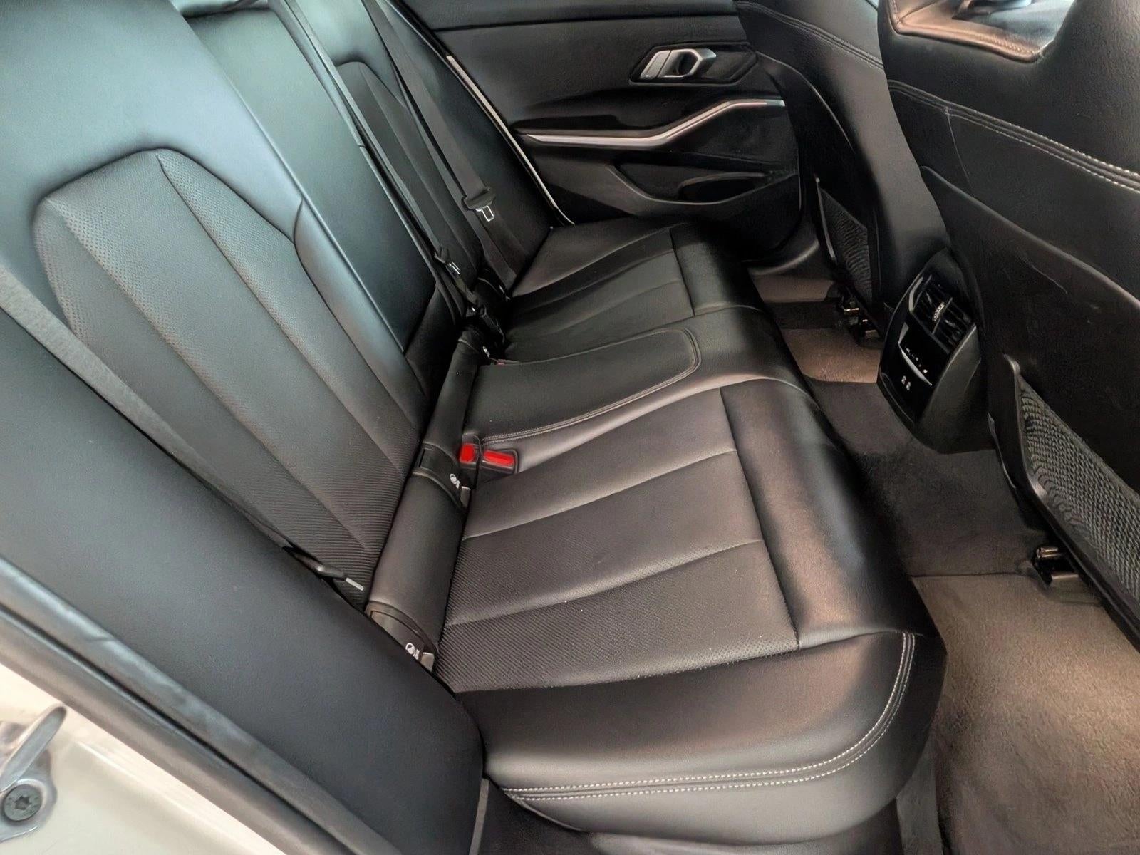 2023 BMW 330i Sedan