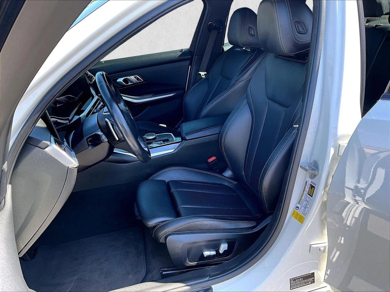 2023 BMW 330i Sedan
