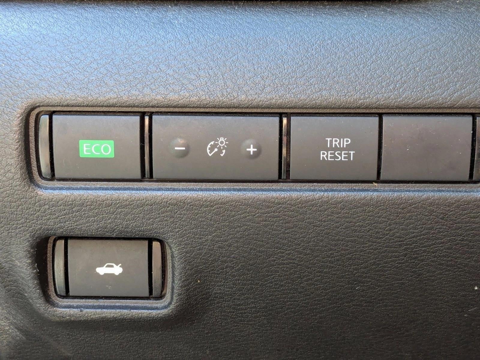 2023 Nissan Sentra SR CVT