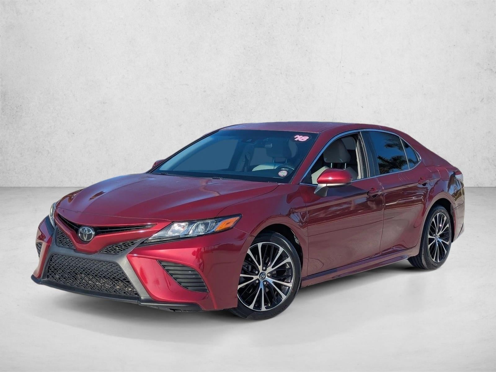 2018 Toyota Camry SE Auto (SE)