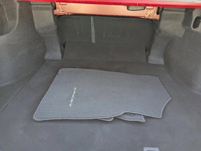 2018 Toyota Camry SE Auto (SE)