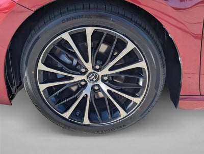 2018 Toyota Camry SE Auto (SE)