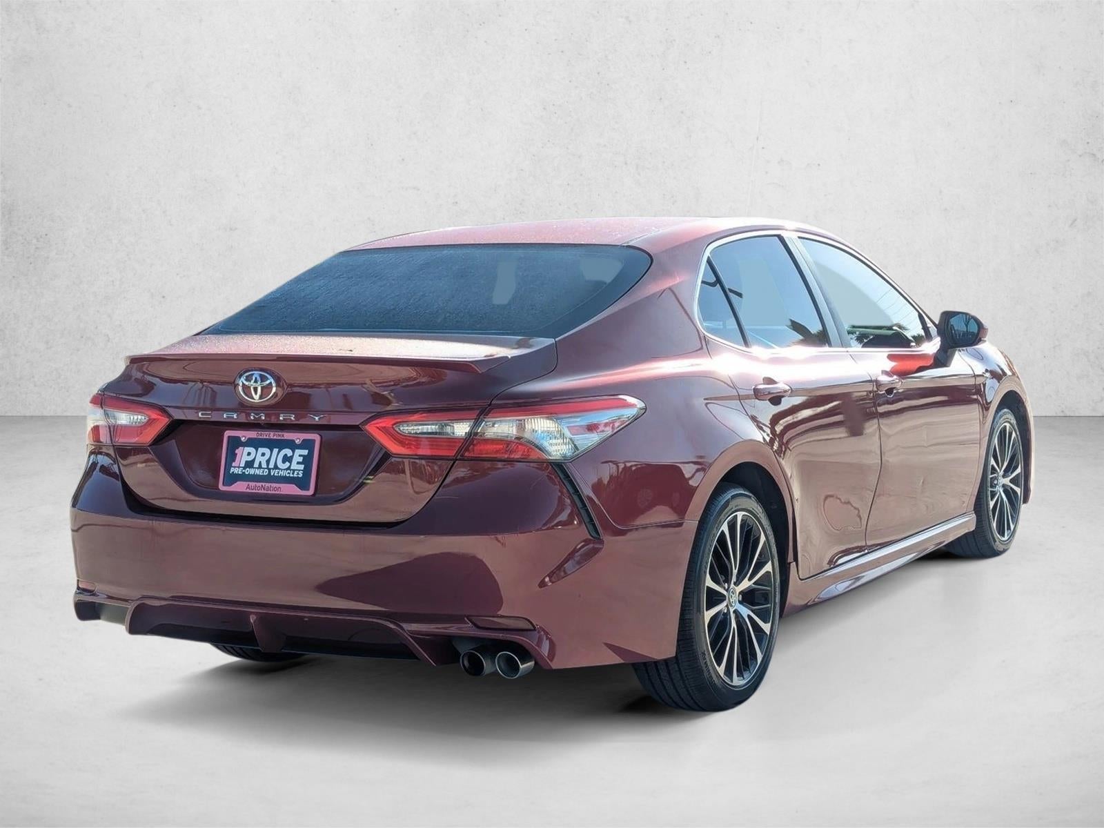 2018 Toyota Camry SE Auto (SE)