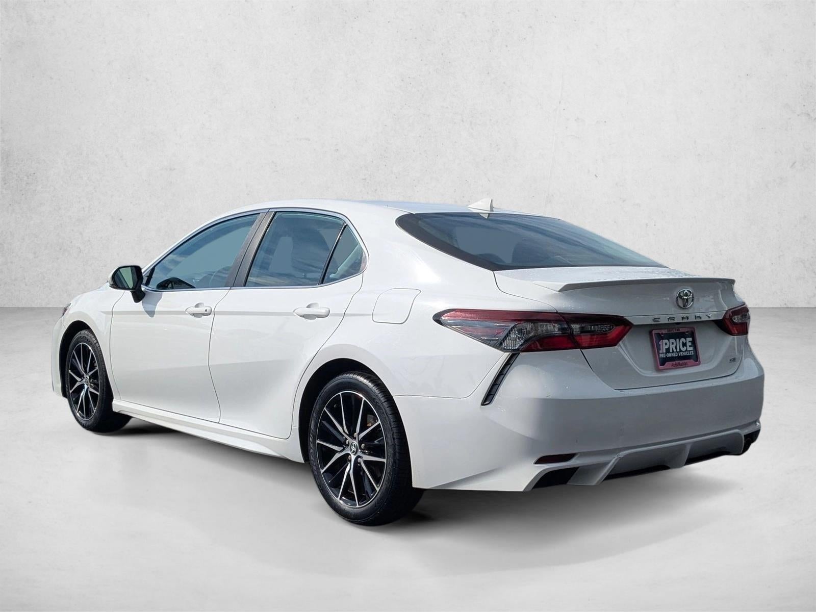 2023 Toyota Camry SE Auto (SE)